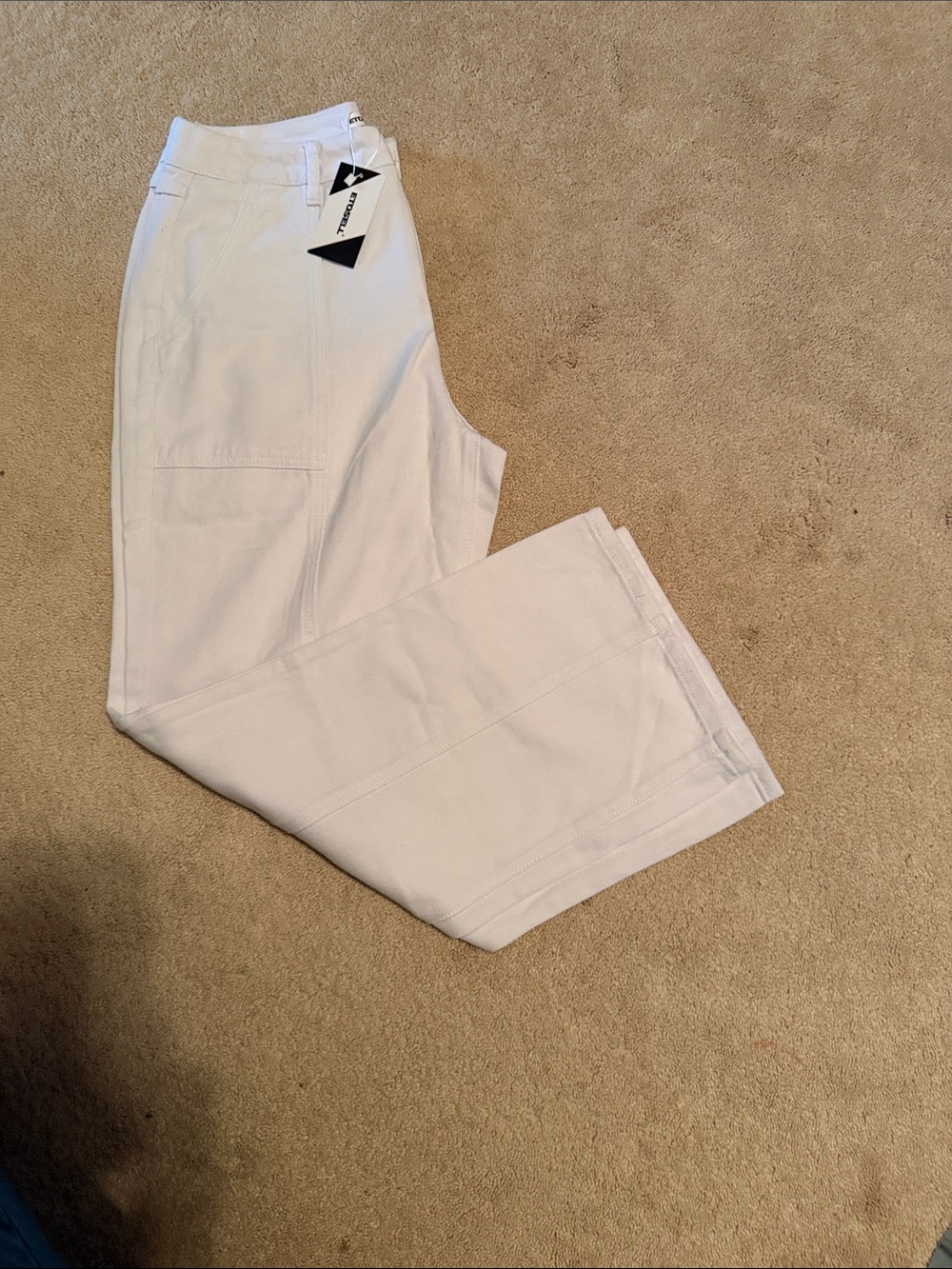 NWT Wm’s Large Etosell White Wide-Leg Jean Pants w/Pockets